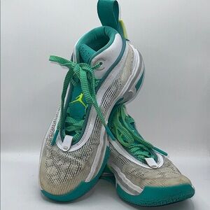 Nike Air Jordan Jade Basketball Sneakers